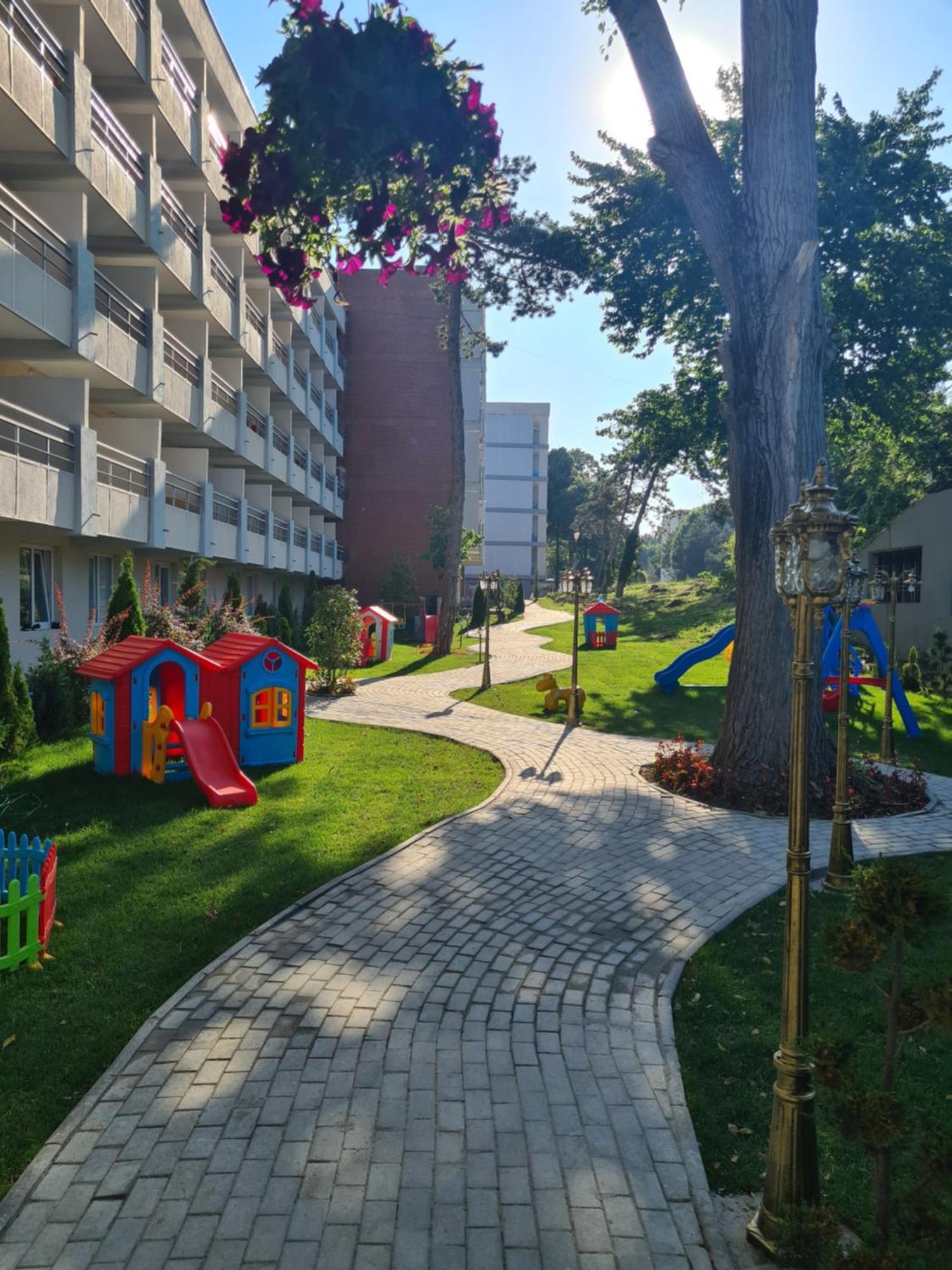Spring Holiday Resort Neptun Εξωτερικό φωτογραφία